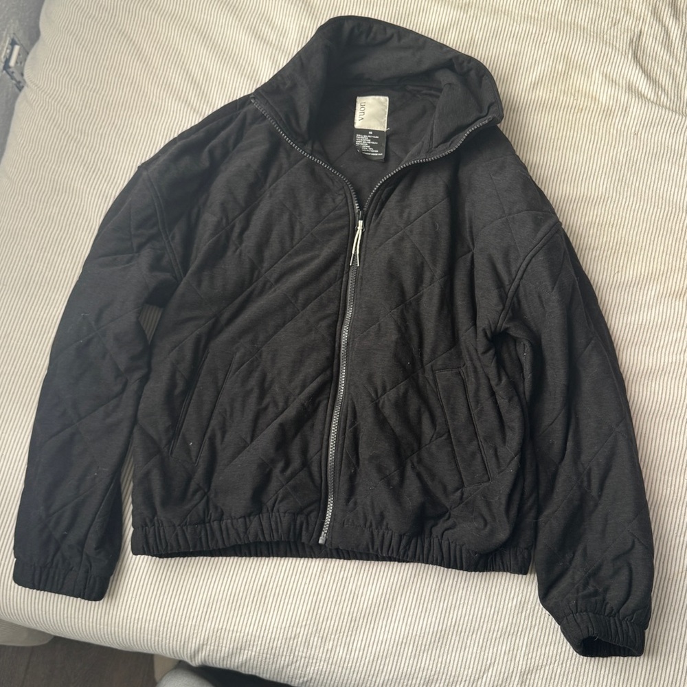 Vuori Zip Up Quilted Jacket Charcoal